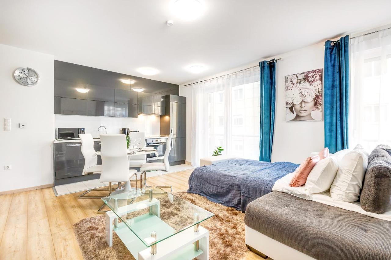 Modern Apartment With Free Garage And Balcony In The Downtown Budapeste Exterior foto