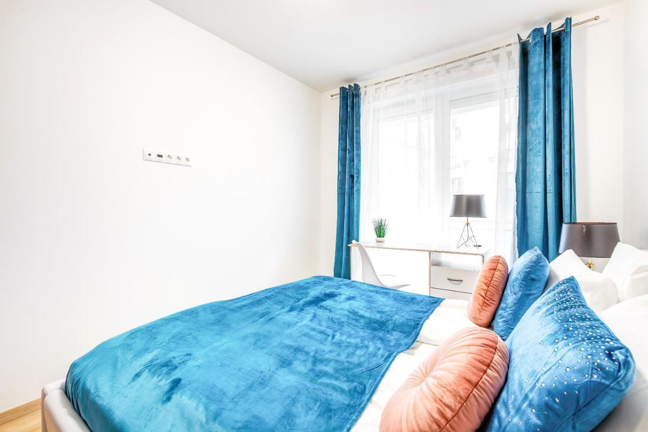 Modern Apartment With Free Garage And Balcony In The Downtown Budapeste Exterior foto